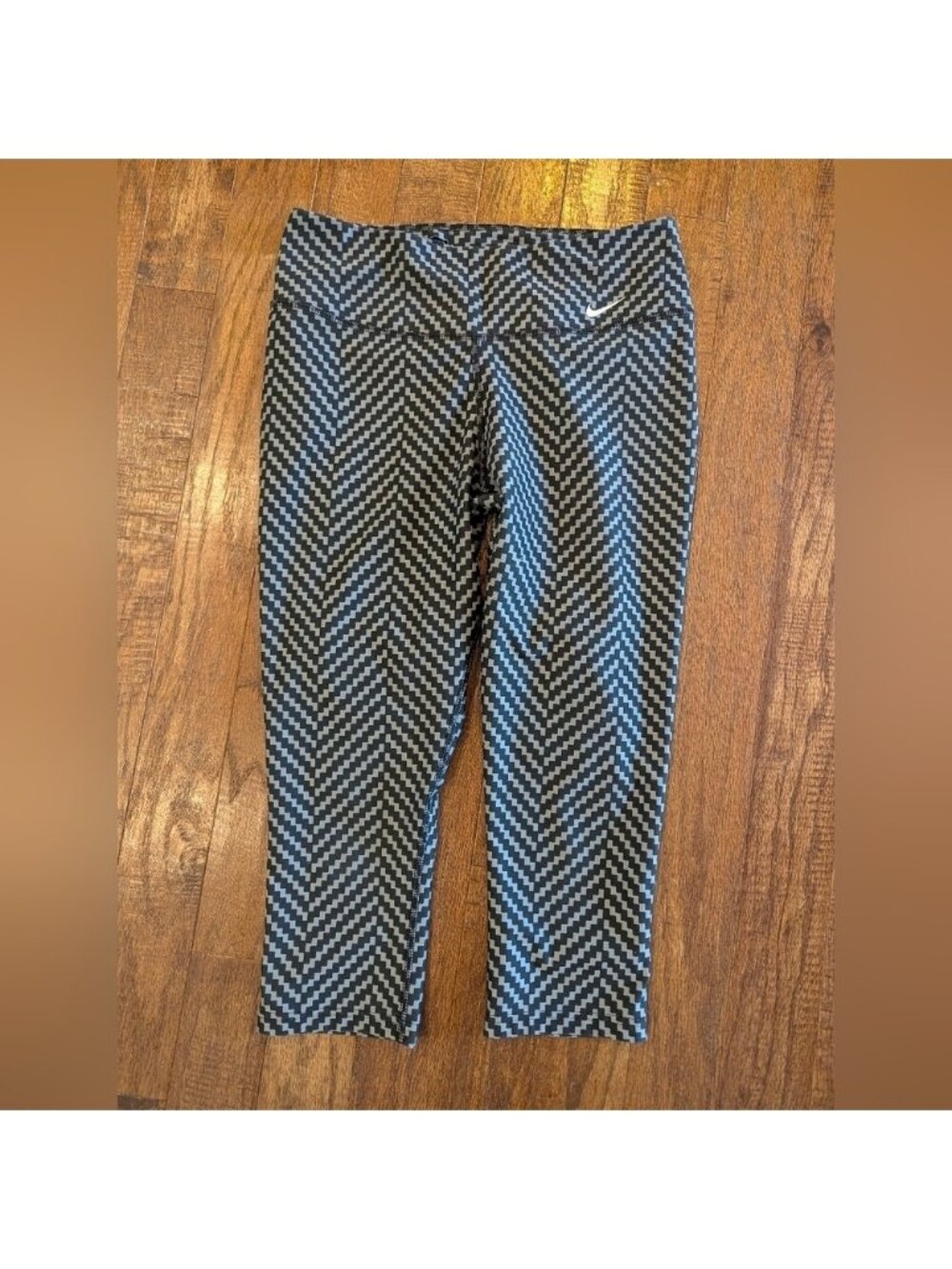 Nike Dri Fit Women's Black and Gray Checkered Leggings Size M